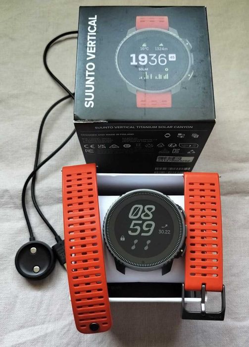 Suunto Vertical Titanium Solar Canyon