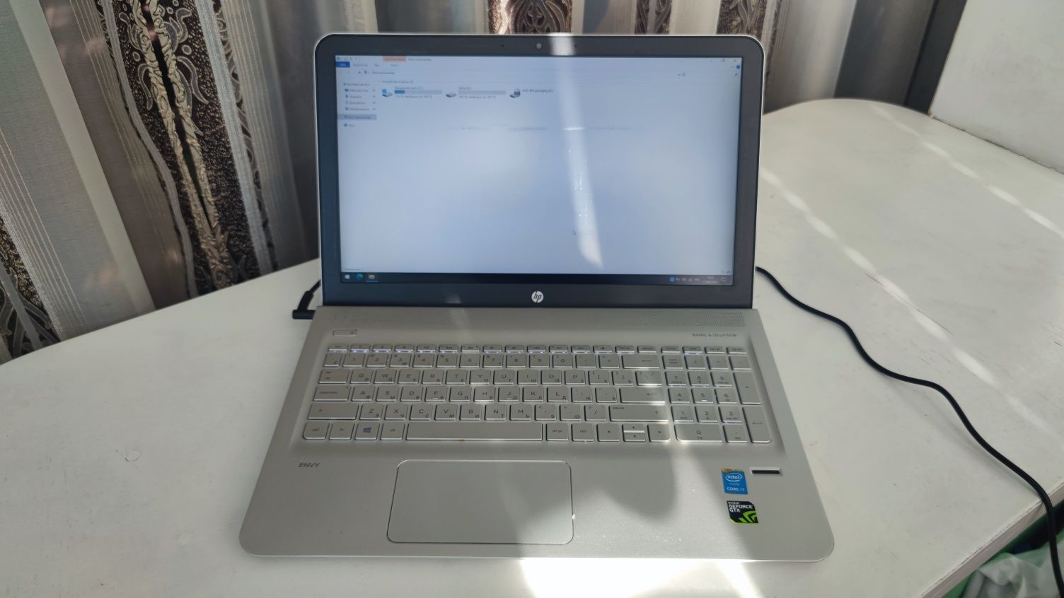 Продам ноутбук HP Envy 15-ae012ur, 15,6 QHD IPS 2K, i7-5500, 16gb DDR3