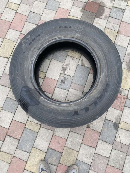 Продам вантажну резину