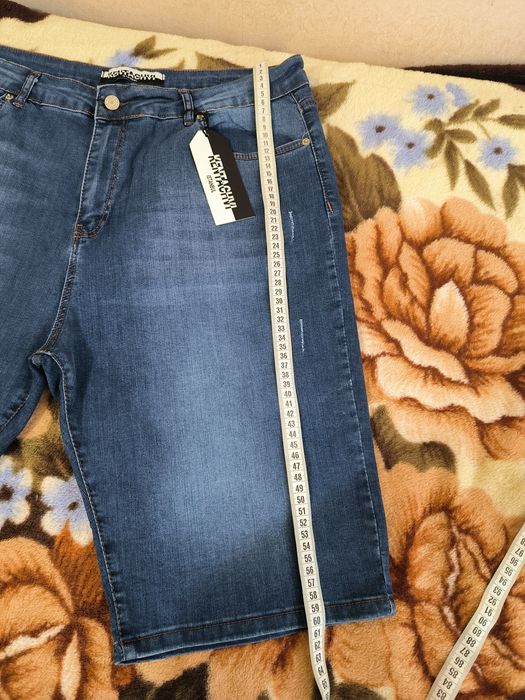 Шорти джинсові подовжені 52 розмір