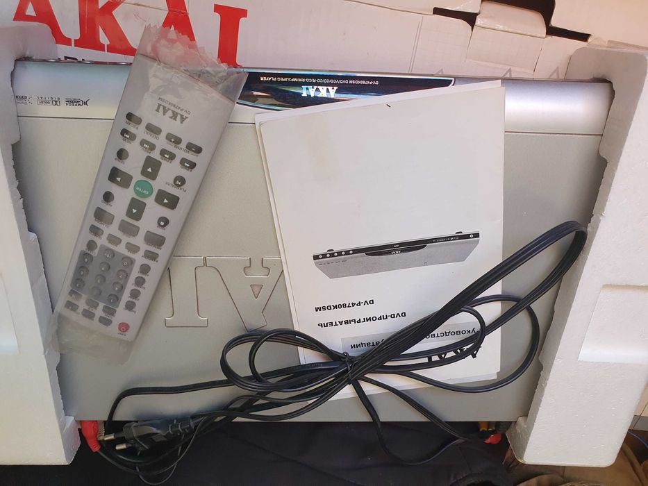 Dvd плеер Akai DV-P4780KDSM  с документами, пультом