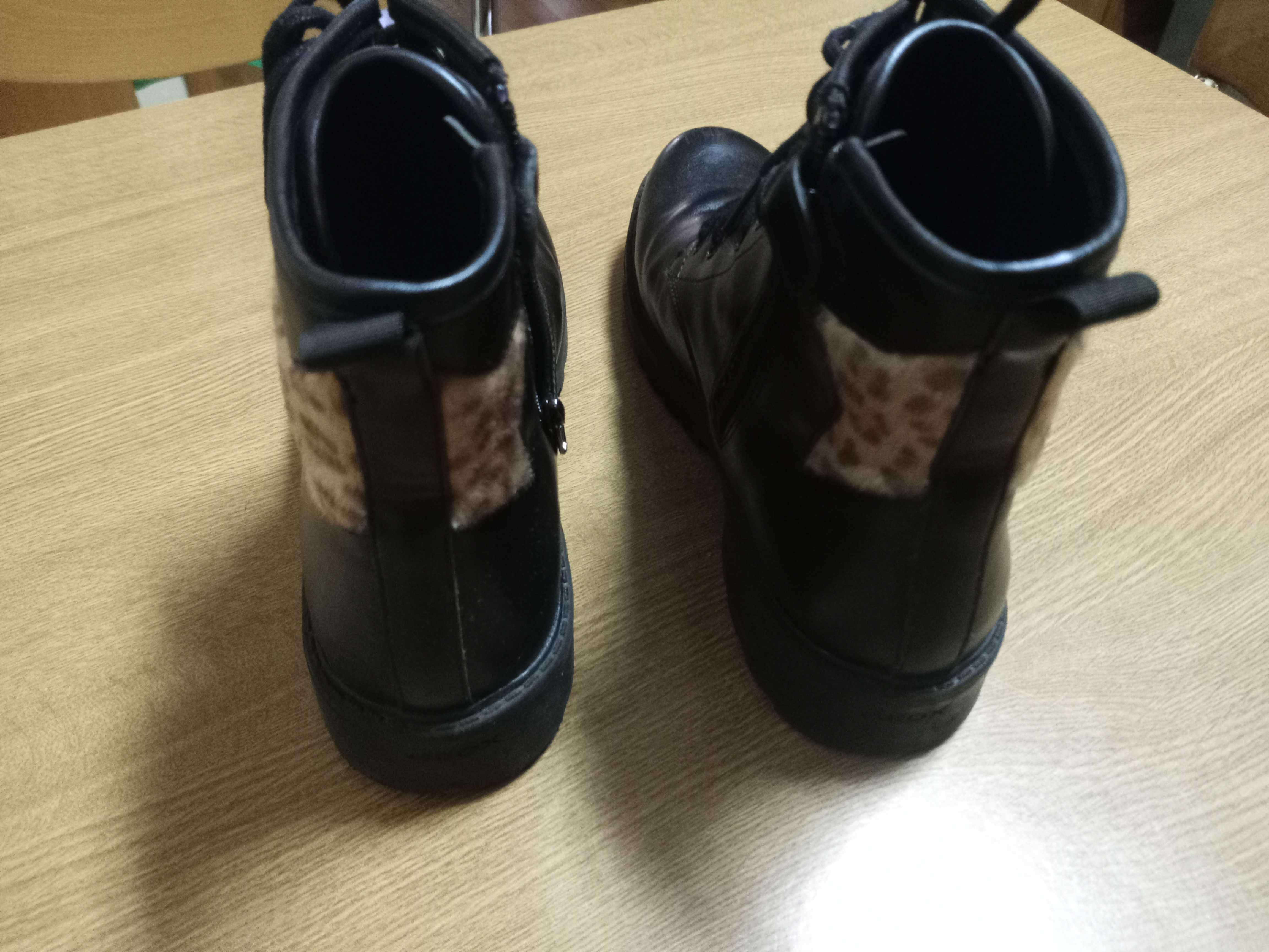 Botas pretas 38 estilo militar geox