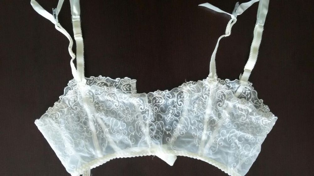 Pas do pończoch Dalia