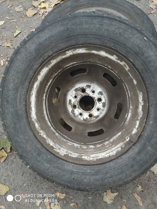 Продам два колеса