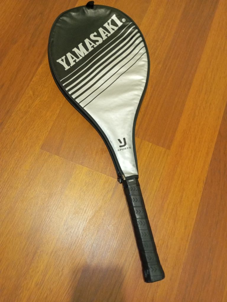 Raquete de tênis Yamasaki