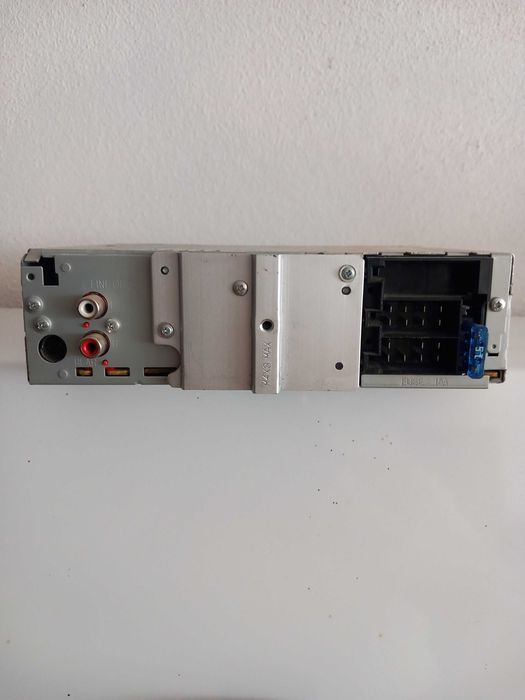 Auto radio jvc usado