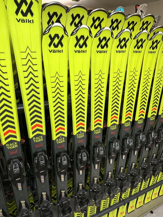 Nowe Narty zjazdowe Völkl Racetiger Jr