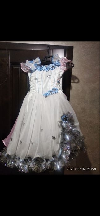 Плаття на дівчинку