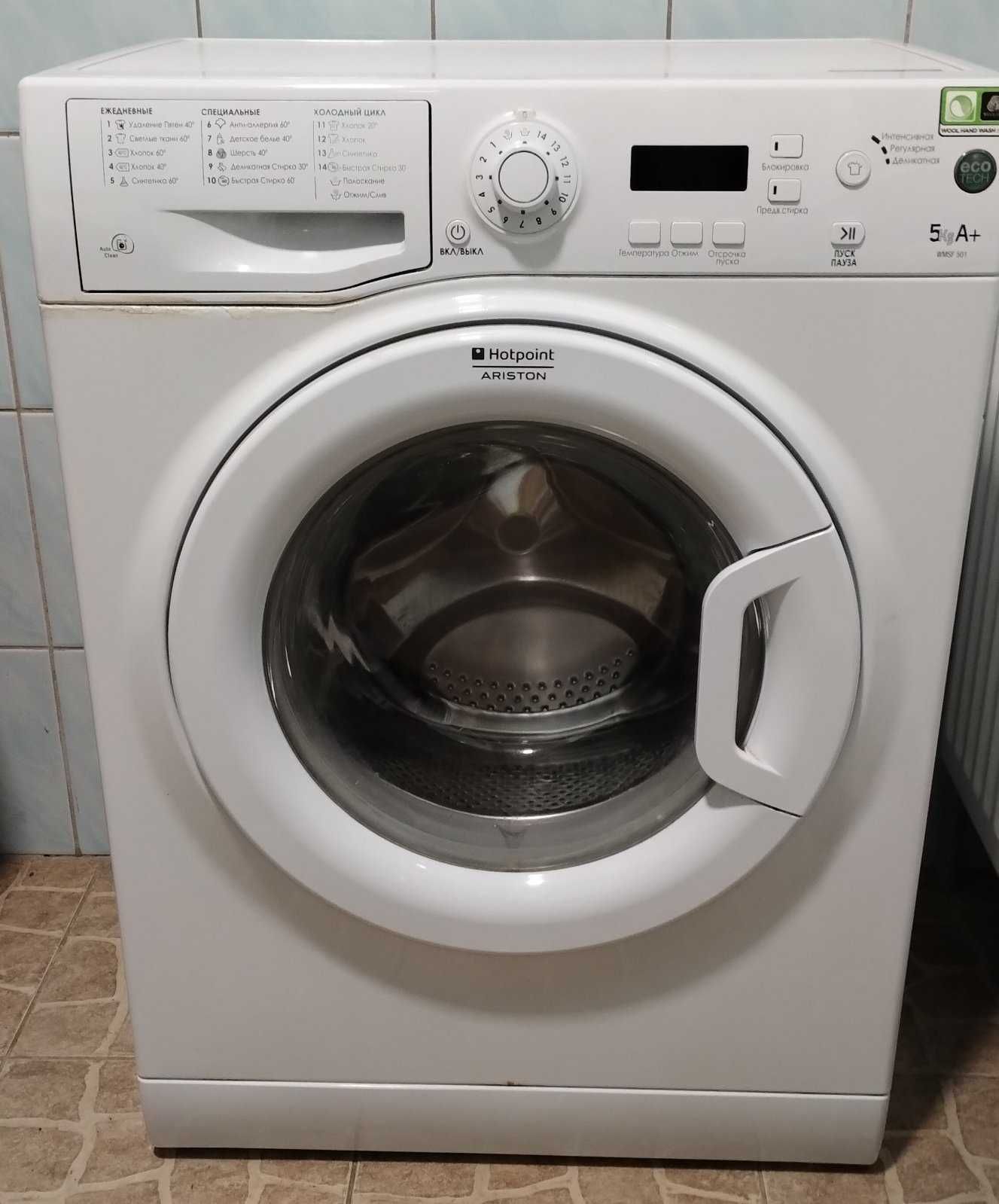 Стиральная машина Hotpoint-Ariston WMSF 501 UA