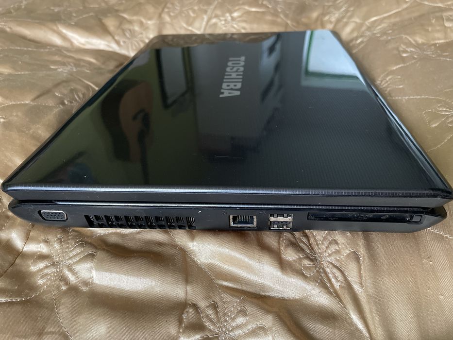 Laptop Toshiba Satellite L300