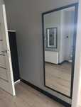 2 lustra w czarnych ramach