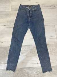 Spodnie Levi’s jeansy