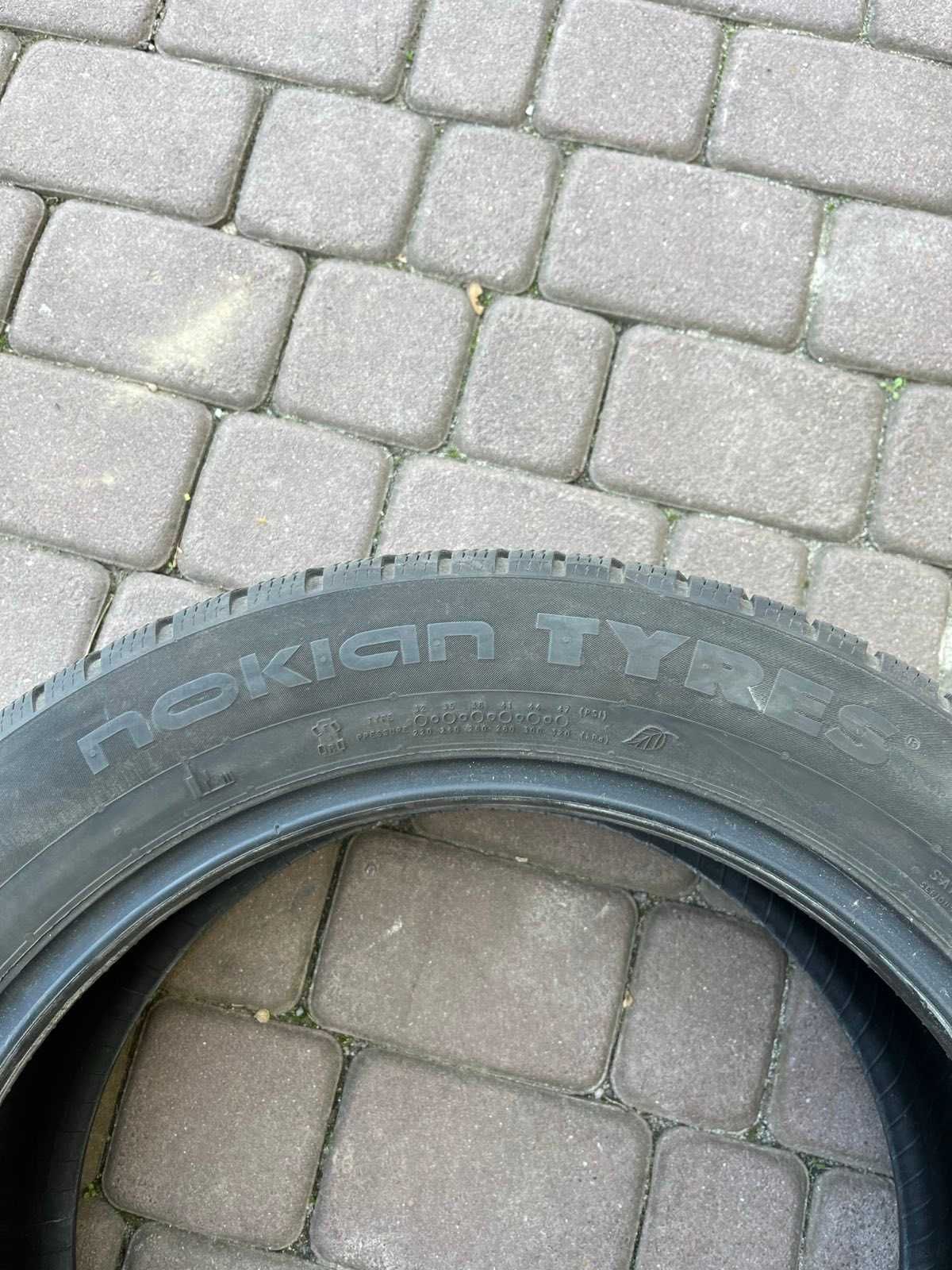 Opony Nokian WR Snowproof P  215/55/17 98V