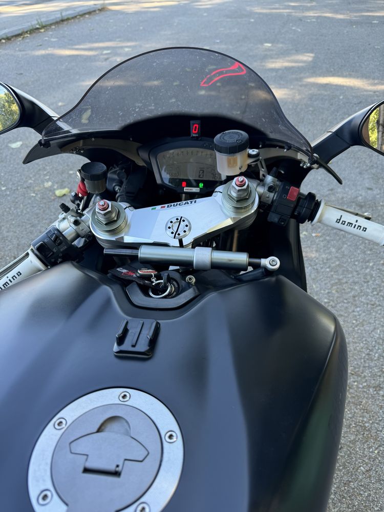 Ducati 848 evo 2011