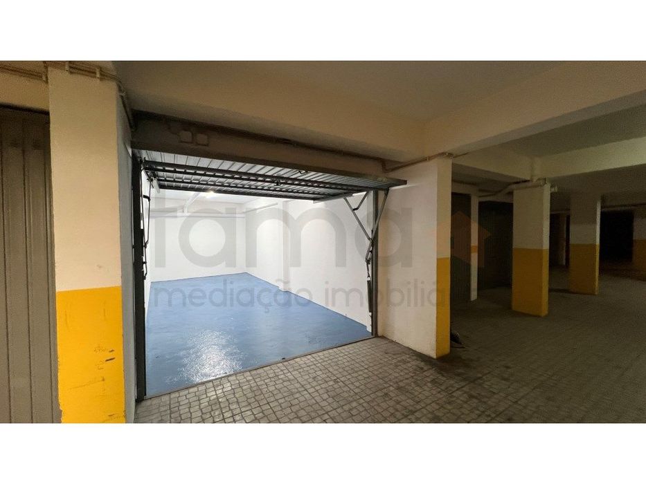 Garagem em Pinhal Novo para Arrendar