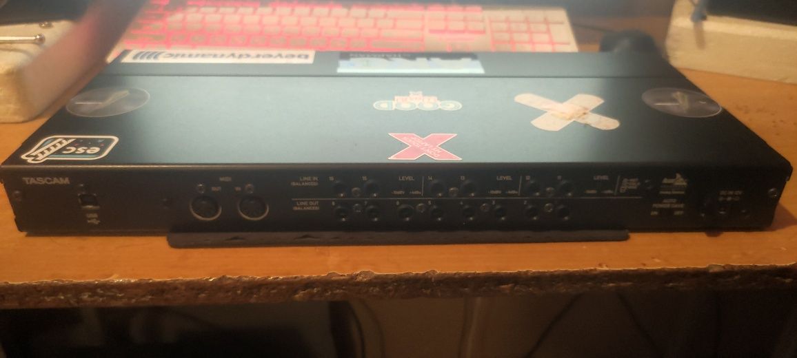 Звукова карта TASCAM US 16x08