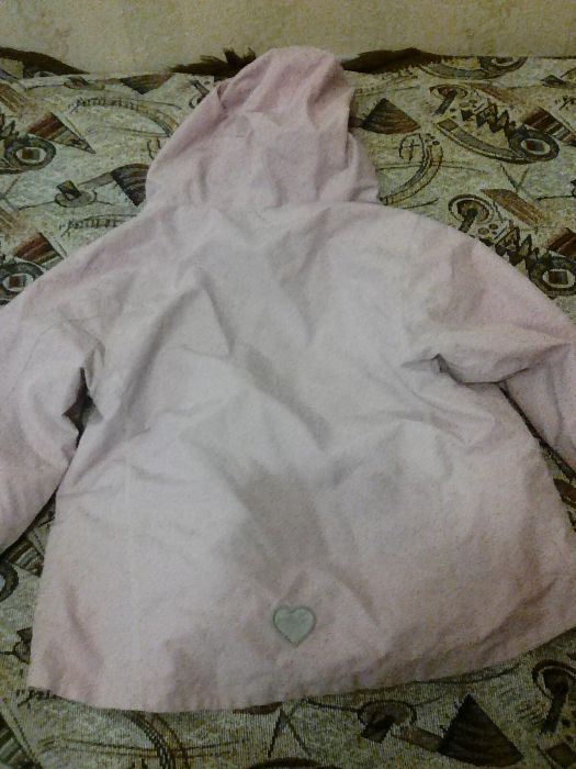 Курточка ветровка в отличном состоянии!