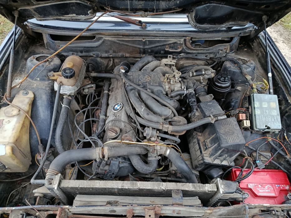 БМВ є 28 2.0 бенз на ходу