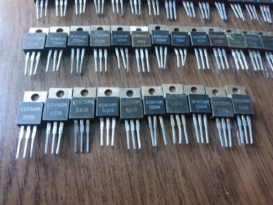 Транзистор КТ805ИМ