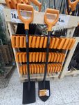Szpadel fiskars solid