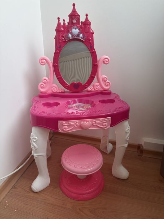 Дитячий ігровий косметичний столик із дзеркалом
