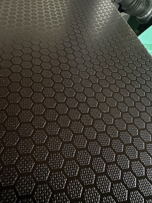 Sklejka wodoodporna antypoślizgowa 12mm heksa 1250x2500mm