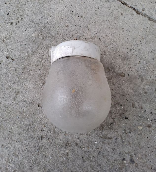2 szt lampa ze szklanym kloszem PRL