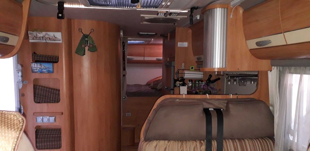 Autocaravana  Adria ,3000cm3, 3 camas casal, 71.500kms