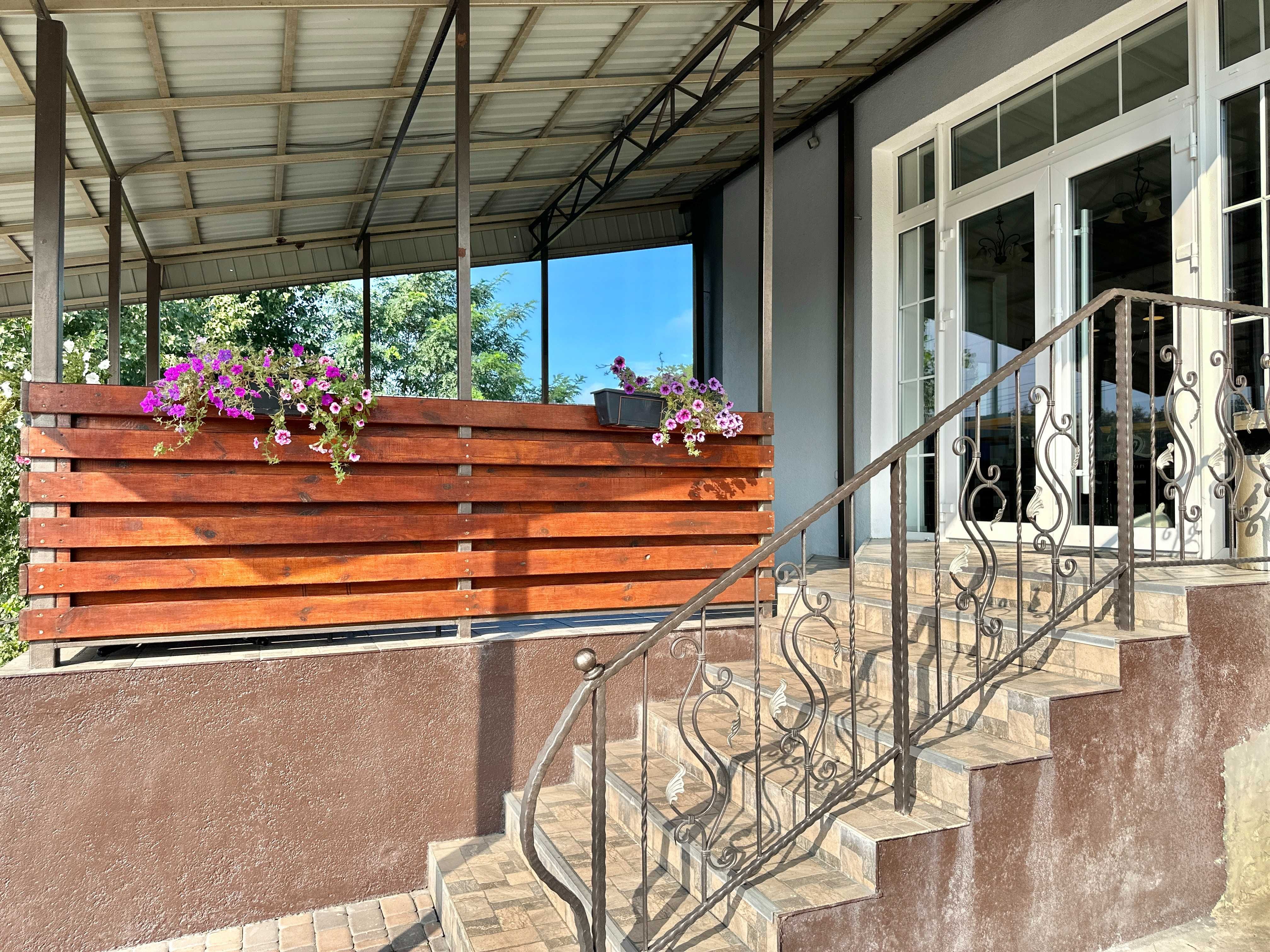 Готовий бізнес з доходом, Горенка, 450 м². Окупність до 7 років