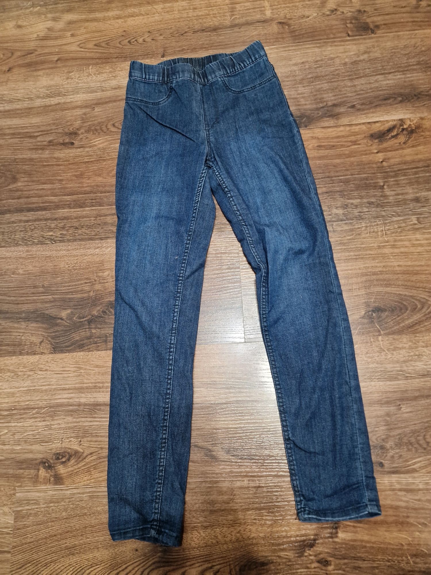 Spodnie  4 sztuki dziewczynka jeans 134 rozmiar