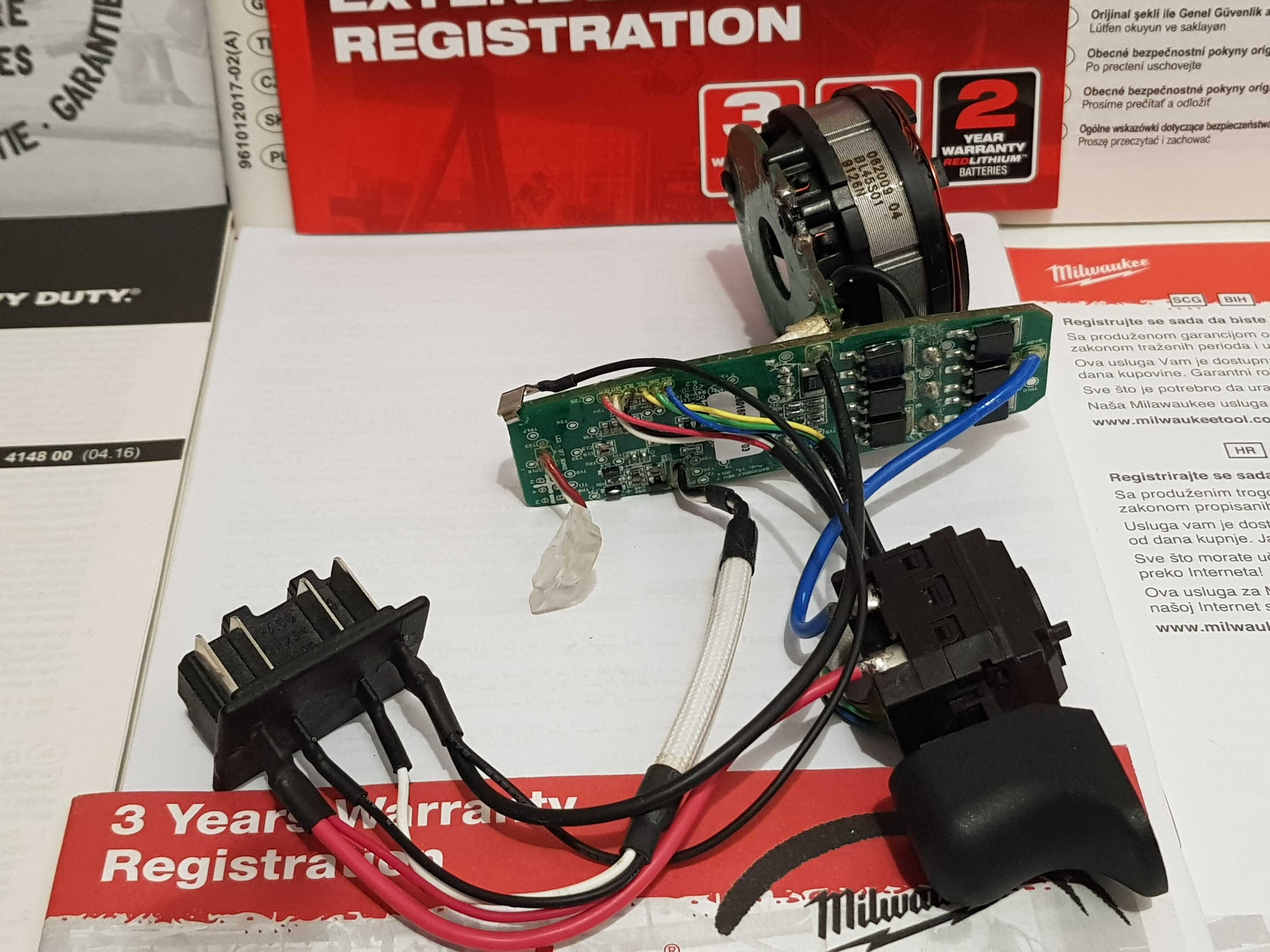 Stojan +wylacznik do MILWAUKEE M18 CBLPD wkrętarka