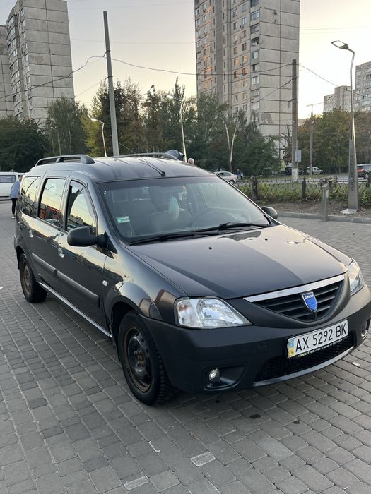 Продам машину Dacia Logan