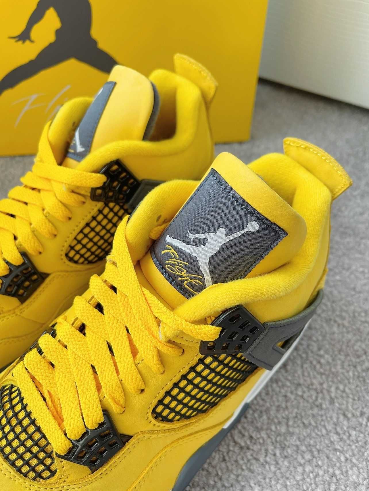 Jordan4Air4RetroLightning UnisexTrampki R.37.5