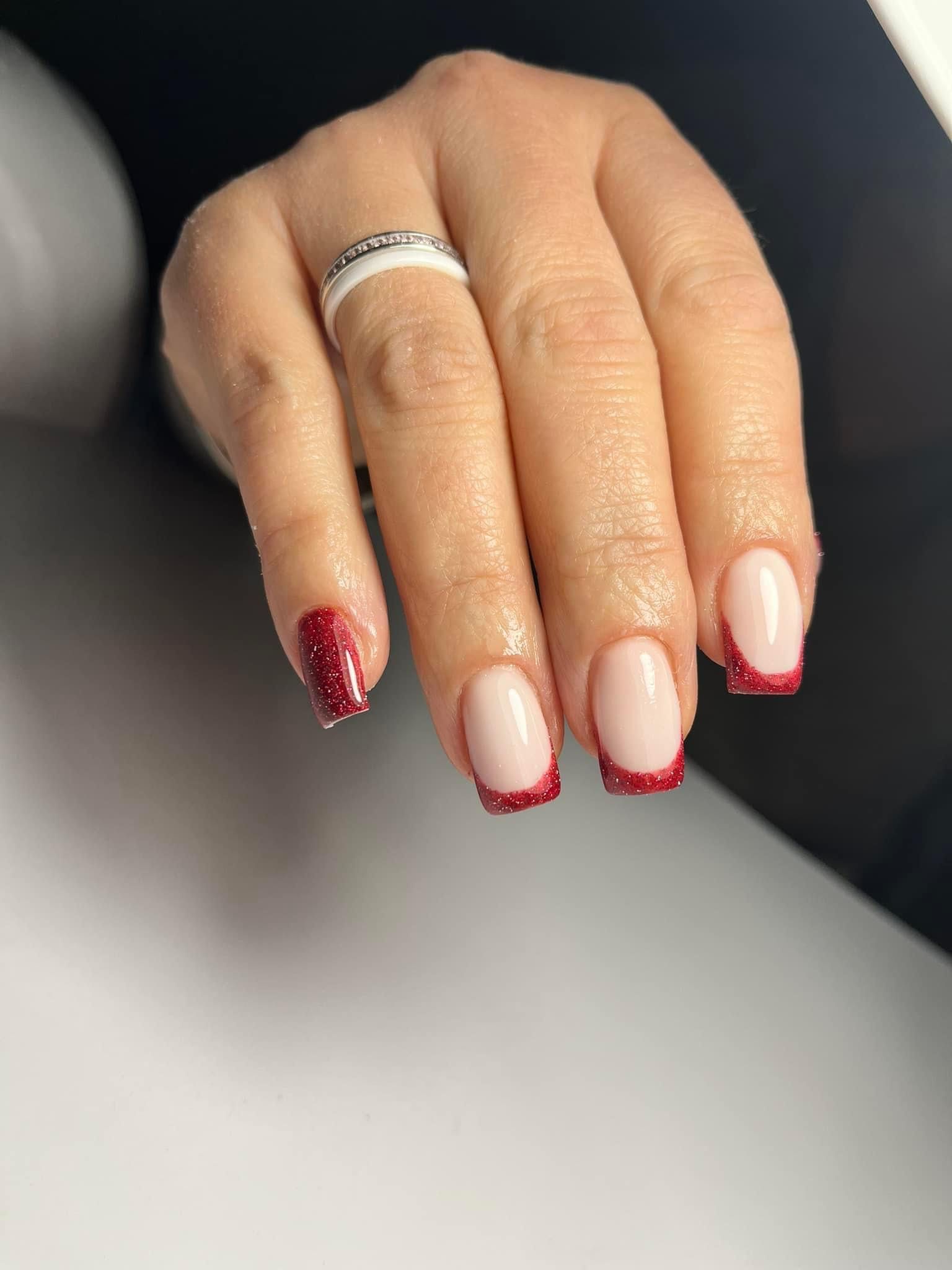 Stylizacja paznokci manicure hybrydowy żelowy i inne