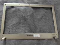 Ramka matrycy Samsung RV511
