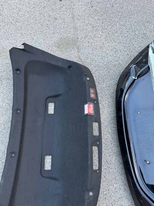 Кришка багажника Mercedes C-Klass W205