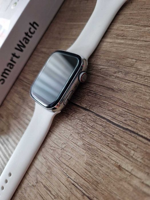 Smartwatch biały Nowy