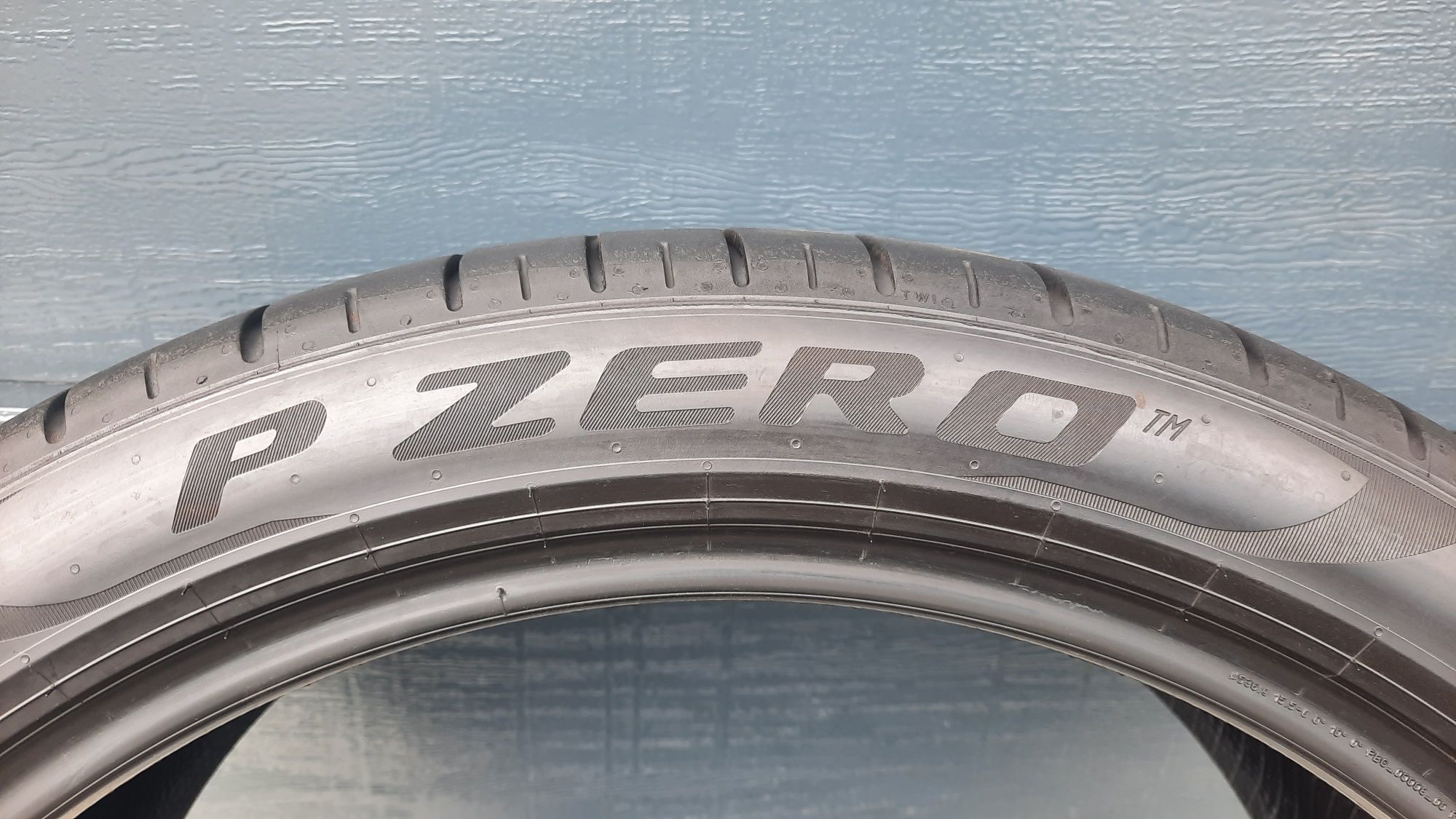 Pirelli 255/40 R21 P Zero Elect