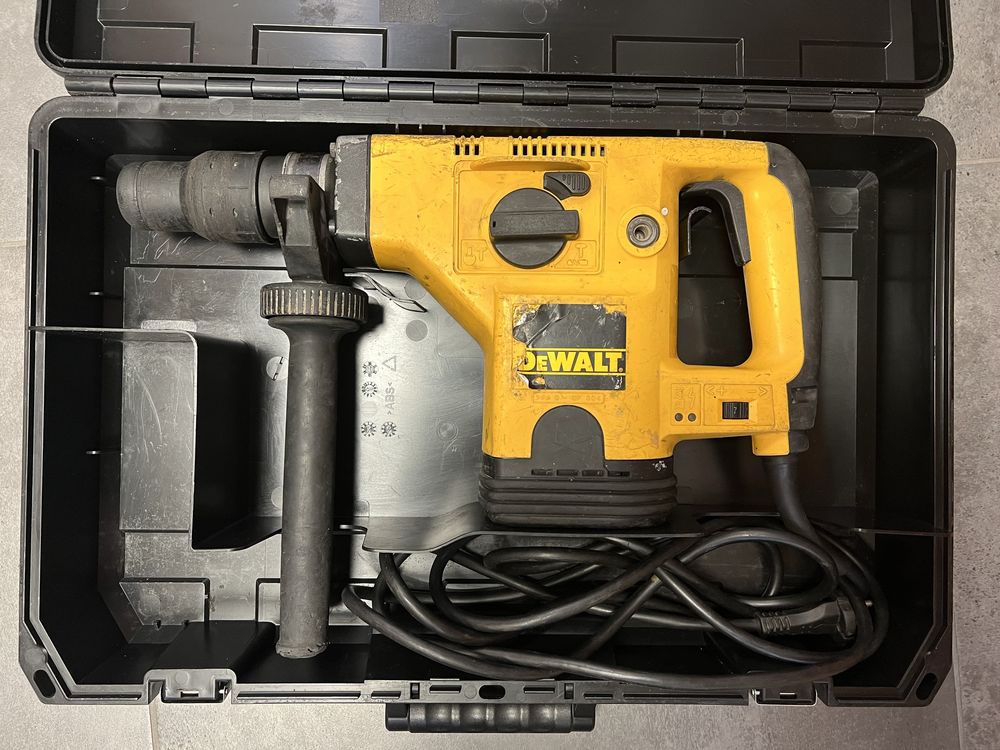 Młot DeWalt DW545 moc 1100W SDS-MAX z funkcja wiercenia