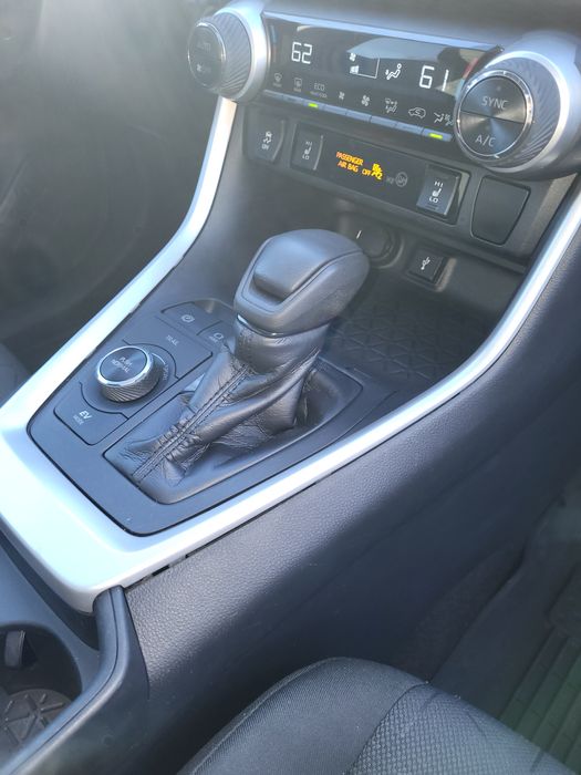 Тойота Рав4 гібрид