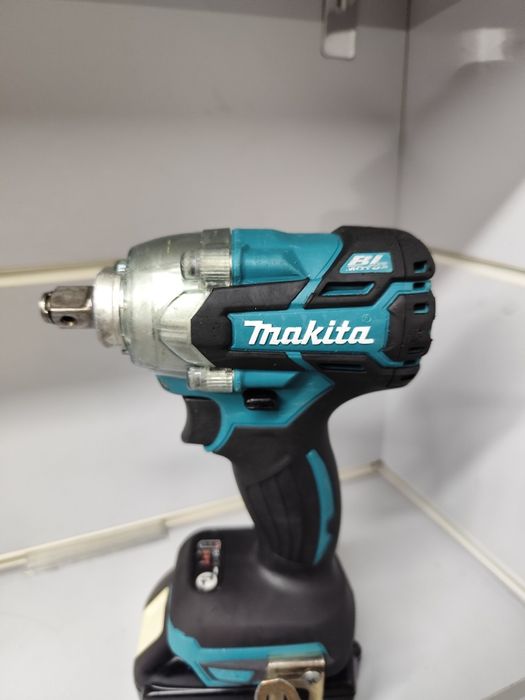 Makita DTW 285 безщітковий акумуляторний гайковерт Макіта оригінал