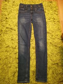 Spodnie jeans rurki river island wysoki stan