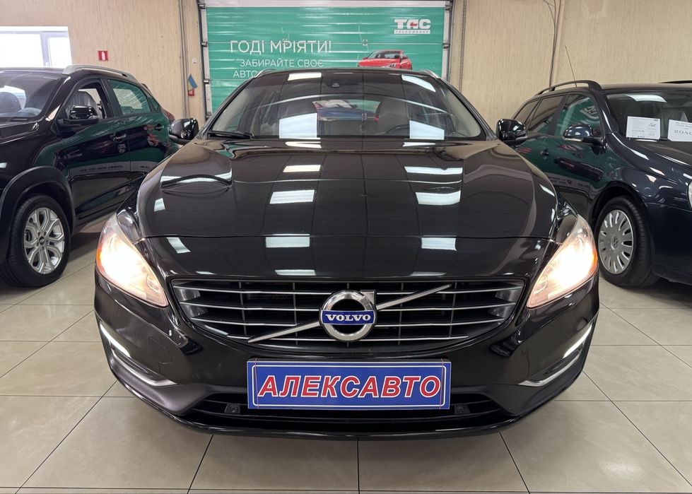 Volvo V60 Т5 2.0і 16V 8АКПП 2016 р.в. (245 к.с.)