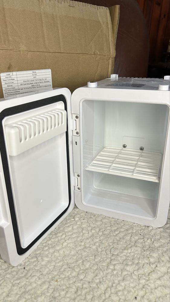 Mini frigorifico portatil novo