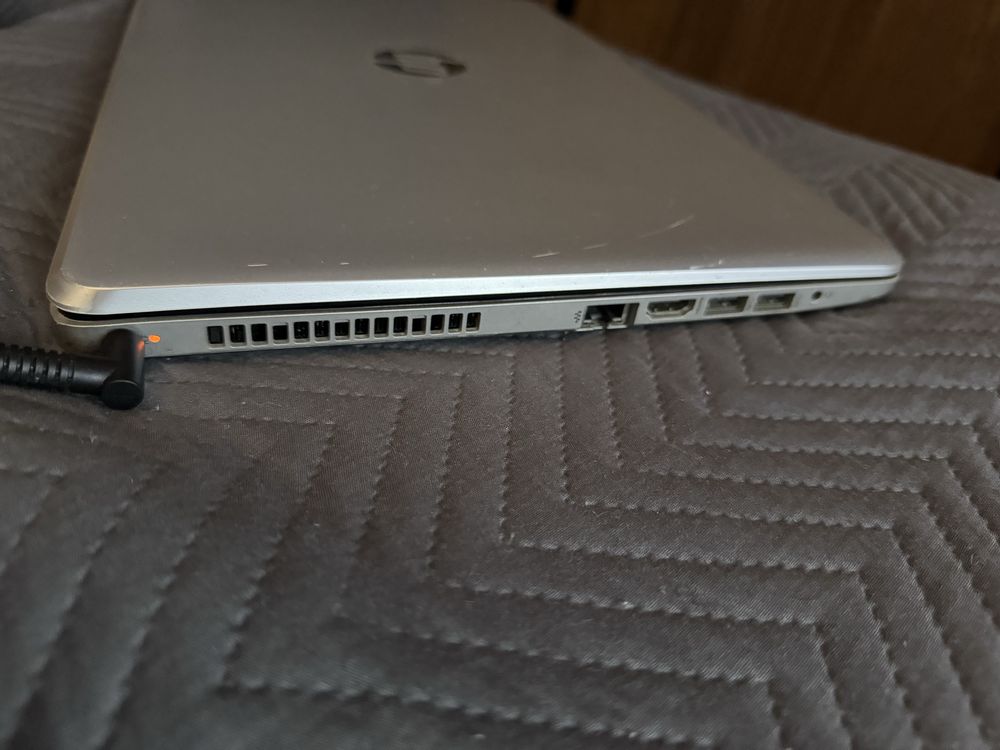 Portatil hp,16gb ram,ssd 1 tera e 256gb espaco,i5 8 geracao