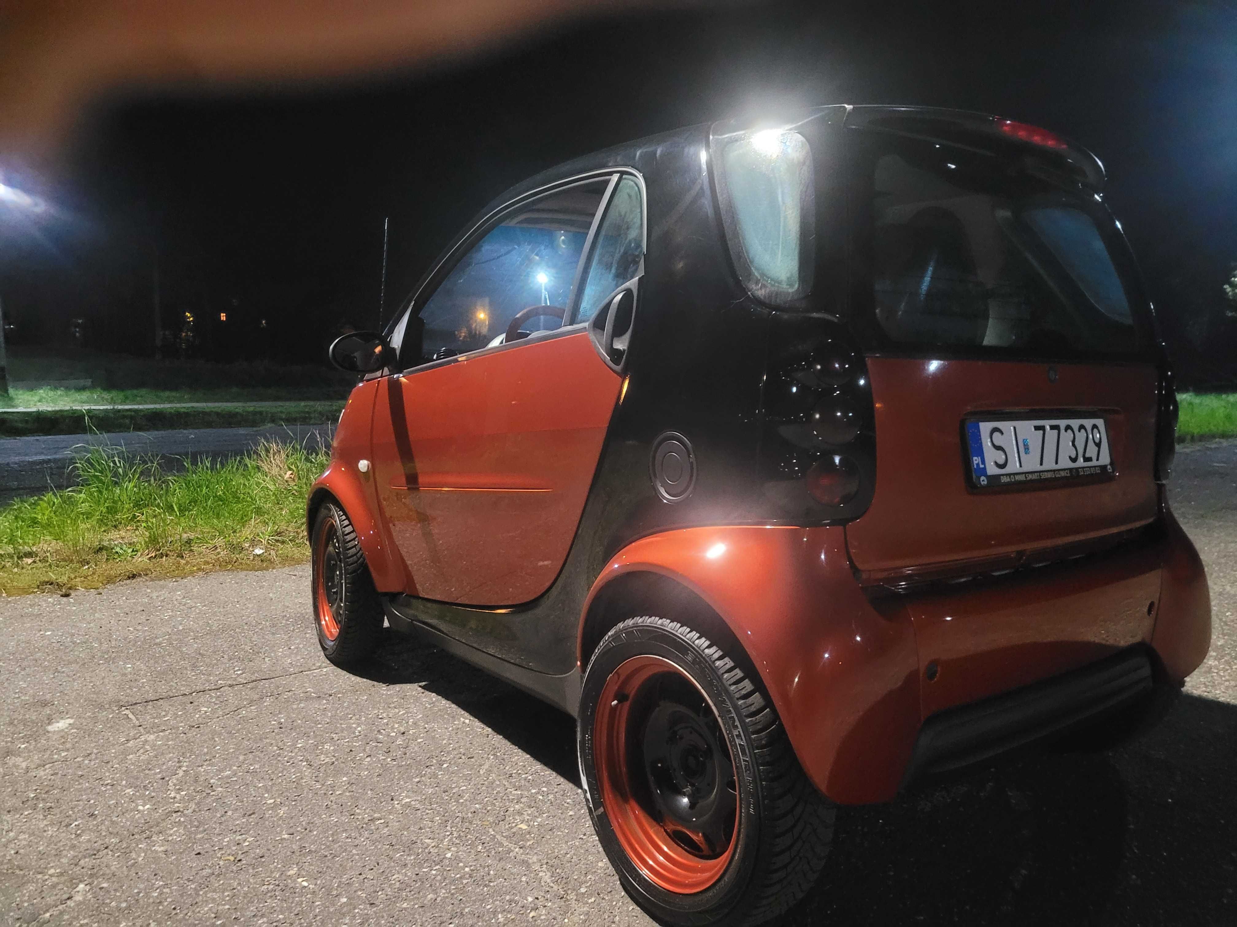 Smart tylko 115000km  30zł=100km super sie prezentuje