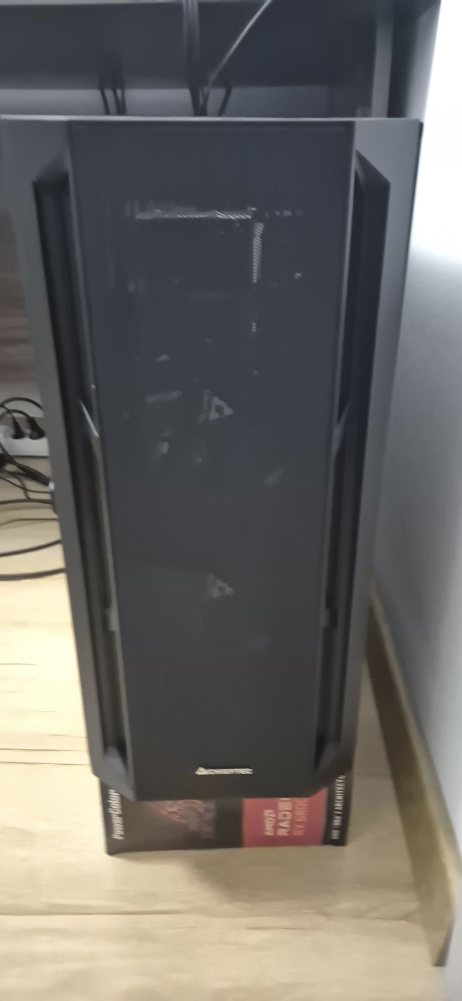 Komputer gamingowy z monitorem 34 cali karta graf. 16gb procesor AMD