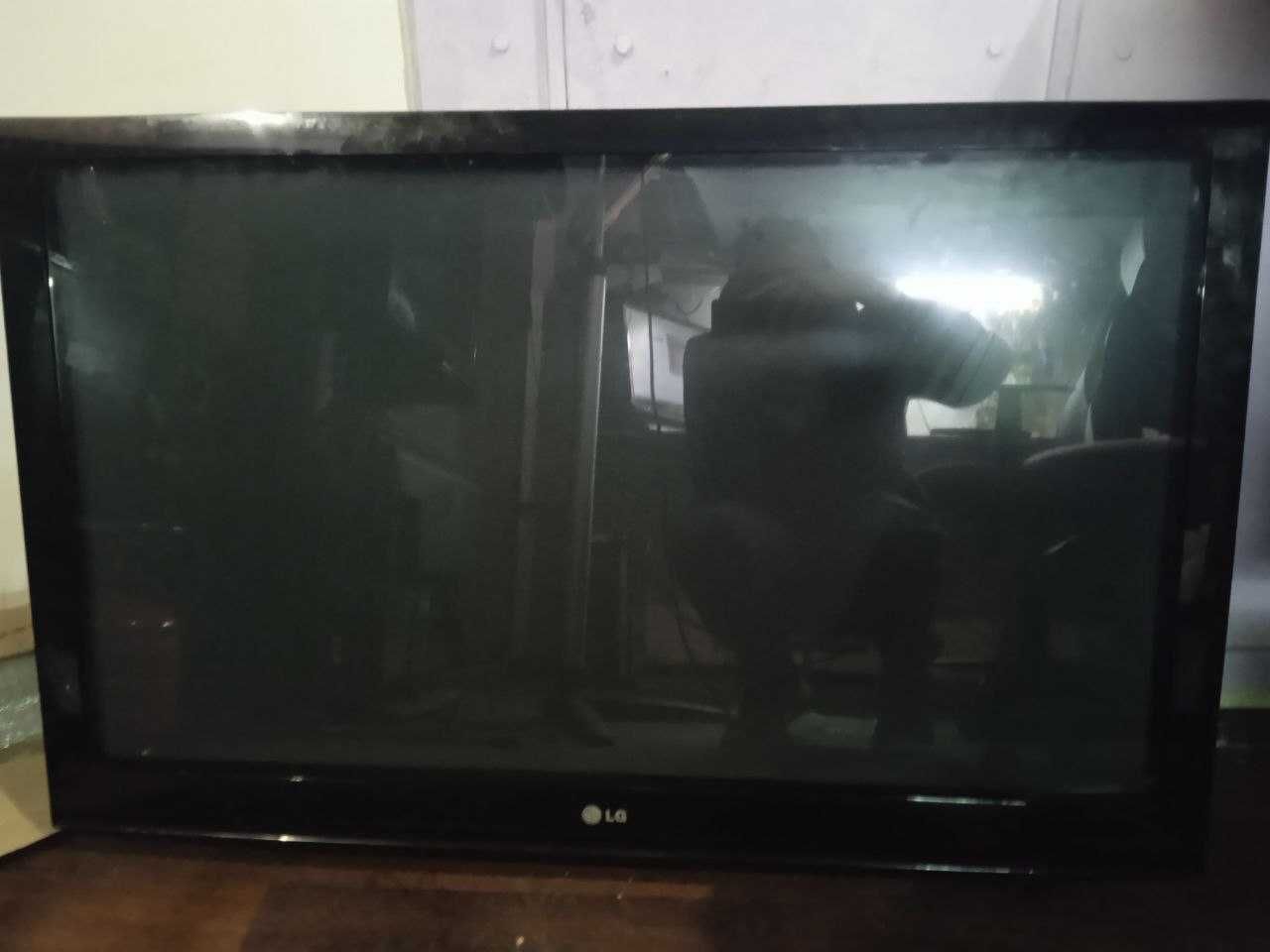 телевизор LG 42pq1000