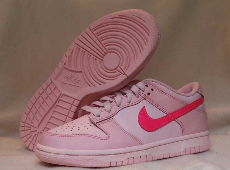 Nike Dunk Low Triple Pink (GS) 40