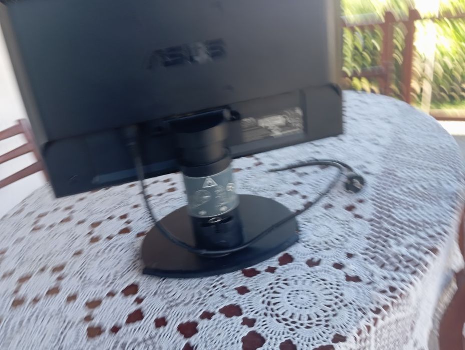 Монітор Asus VW195D 19